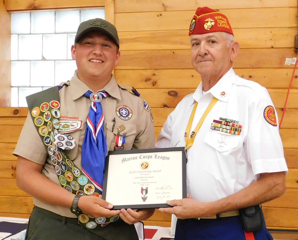 Eagle Scout receives Good Citizenship Award