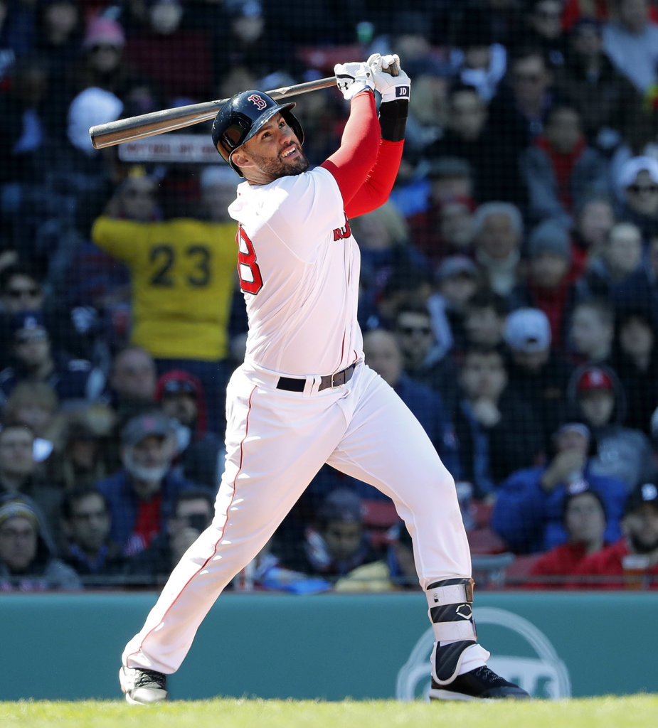 A swing flaw ruined the Red Sox' J.D. Martinez in 2020. Here's how