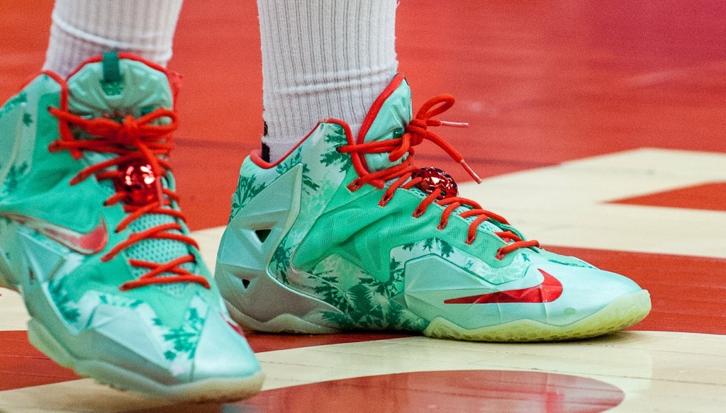 lebron 11 christmas shoes