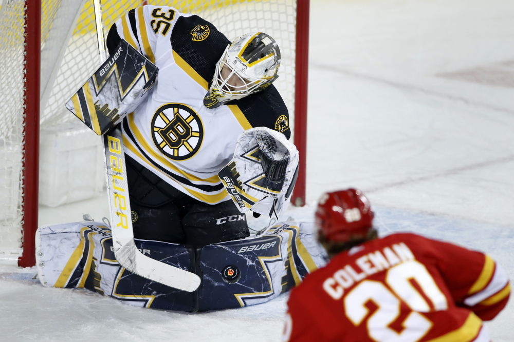 Bruins goalie Linus Ullmark named NHL's Second Star of Week after