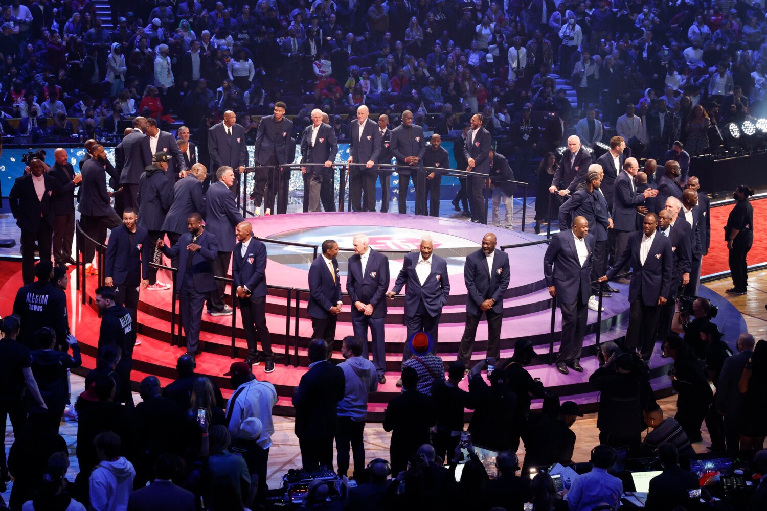 NBA honors 75 greatest players at halftime of 2022 All-Star Game