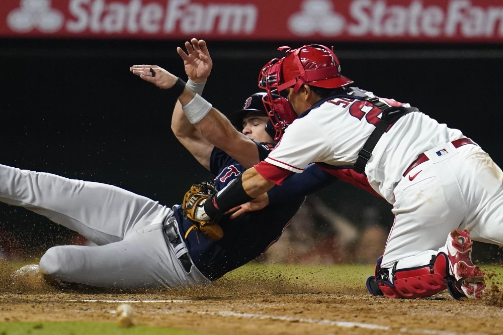 Xander Bogaerts homers on milestone night, Red Sox beat Athletics